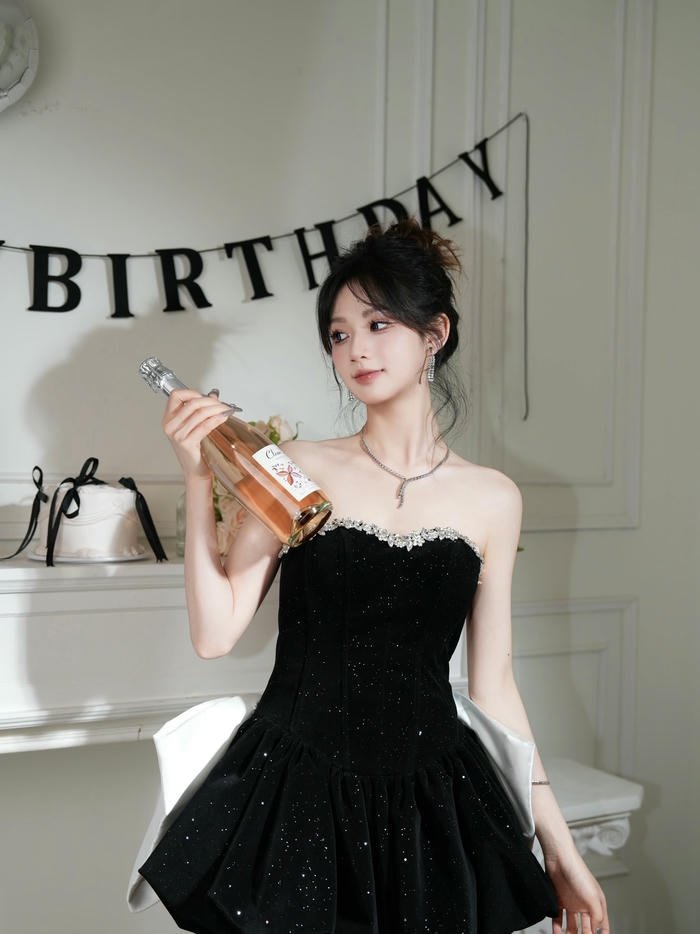 Hình ảnh avatar sinh nhật cho nữ đẹp dịu dàng tự nhiên