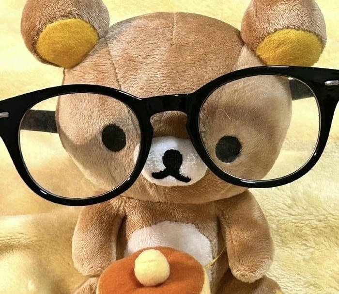 ảnh avatar gấu bông đeo kính cute