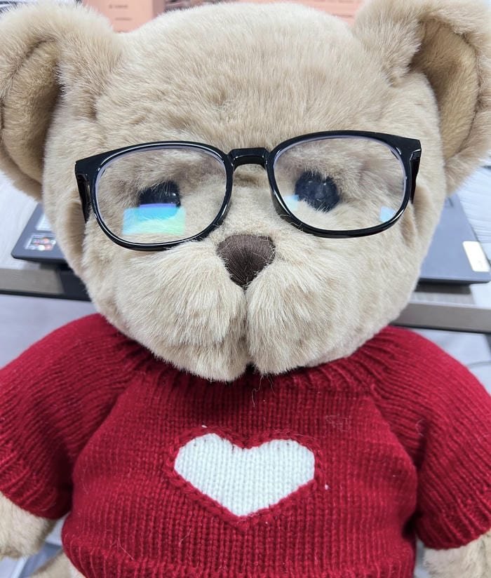 hình avatar gấu bông đeo kính cute